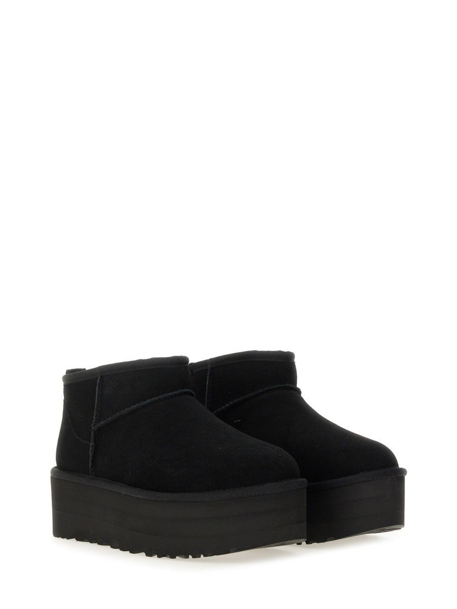 UGG Women's Stivale Classic Ultra Mini Con Plateau Black