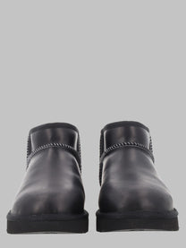 UGG Women's Stivale Classic Ultra Mini Black
