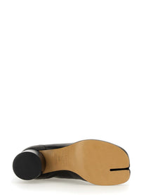 Maison Margiela Women's Stivale Tabi in Pelle Black