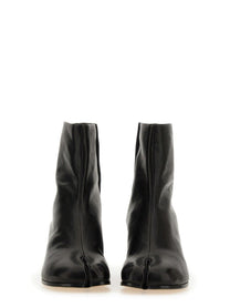 Maison Margiela Women's Stivale Tabi in Pelle Black