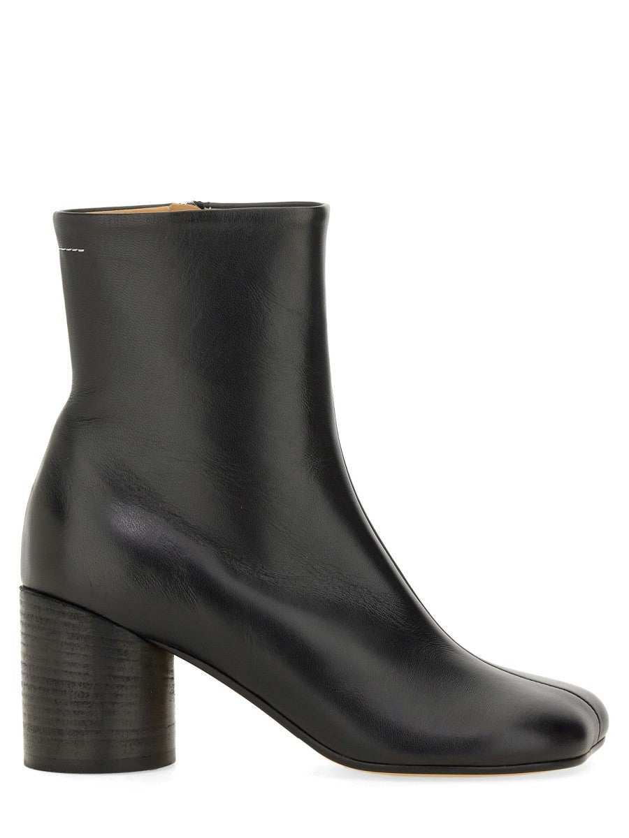 MM6 Maison Margiela Women's Stivaletto Anatomico in Pelle Black