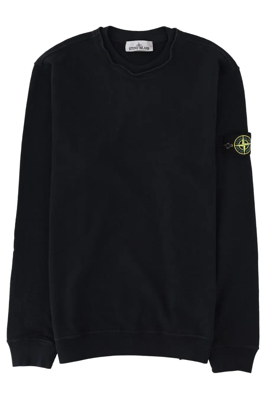 Stone island men’s felpa con patch blue crewneck sweatshirt in black with neon yellow compass logo patch on left sleeve