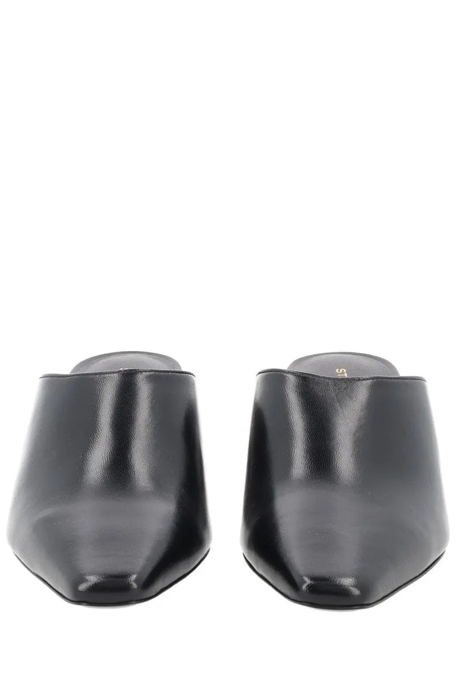 Stuart Weitzman women’s black leather mule Stassi con tacco with sleek minimalist design and pointed toes