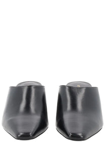 Stuart Weitzman women’s black leather mule Stassi con tacco with sleek minimalist design and pointed toes