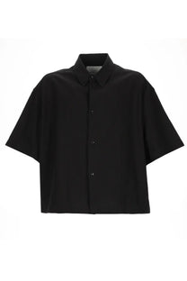 Studio Nicholson Men’s Camicia Sanko black short-sleeved button-up shirt with classic collar and subtle sheen