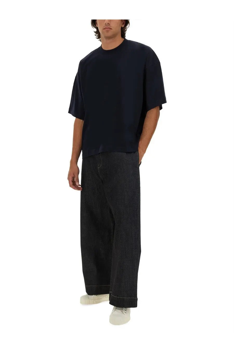 Studio nicholson men’s jersey shirt blue is a dark navy oversized short sleeve t-shirt with a relaxed fit made from jersey fabric