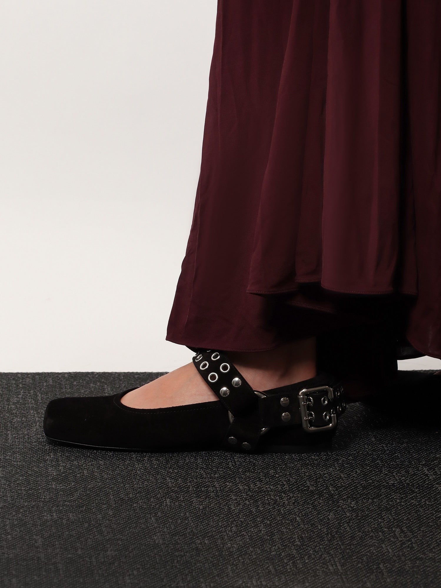 ALAÏA Women's Suede Biker Flat Ballerinas Black