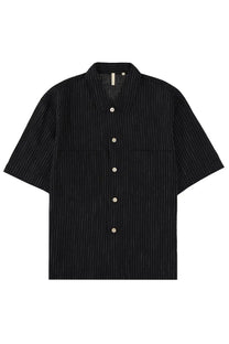Sunflower men’s camicia Adam black short-sleeved button-up shirt with fine vertical pinstripes and silver buttons