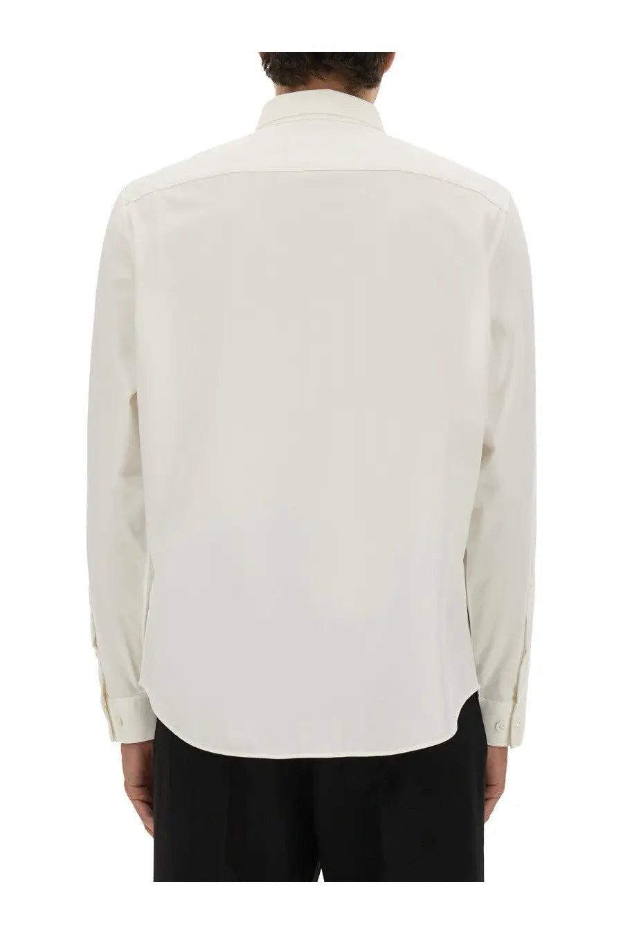 Theory men’s shirt Sylvain white is a crisp off-white long-sleeved button-down shirt with a classic collar and stitched cuffs