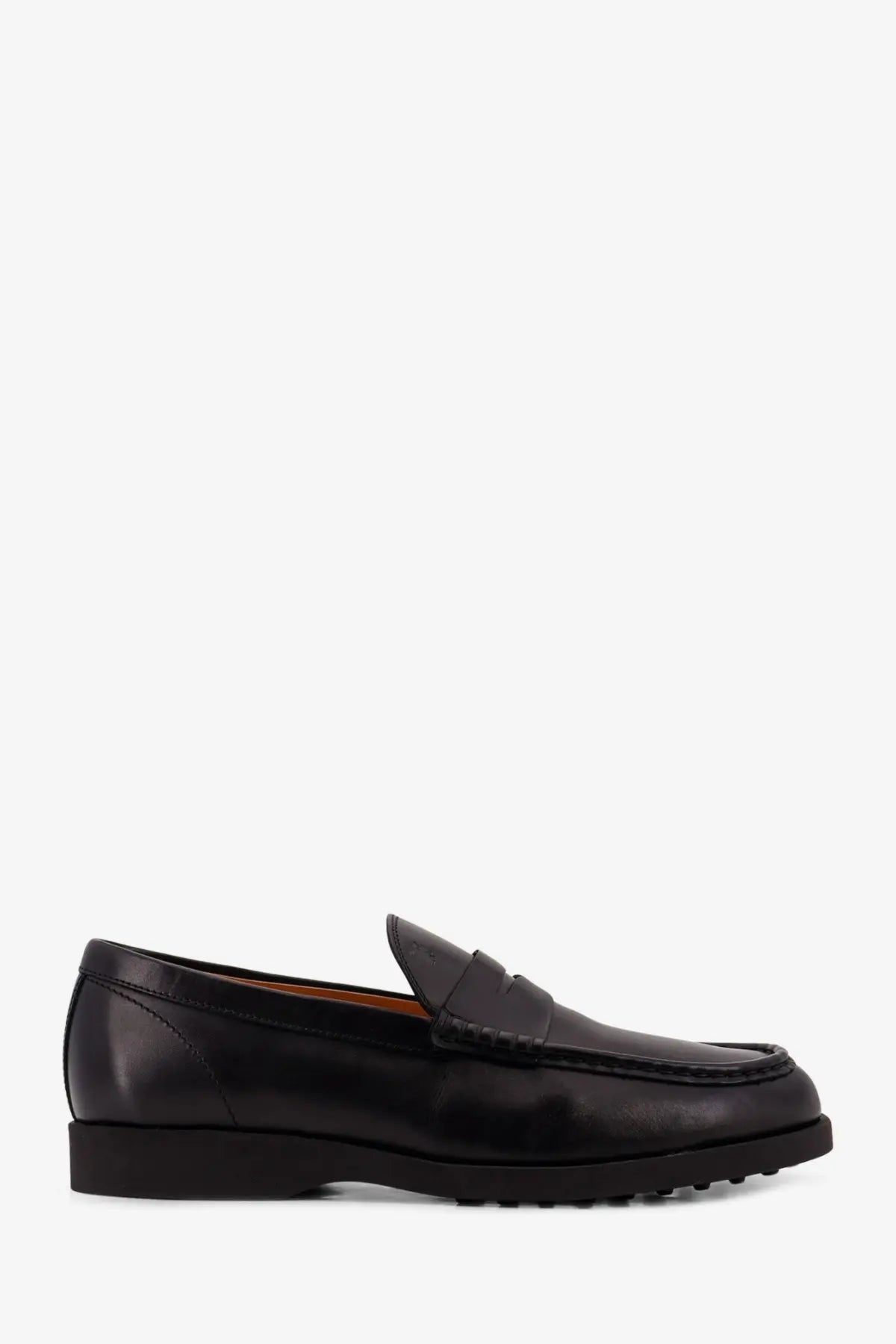 Tod’s men’s black leather loafer with classic slip-on design and textured rubber sole for comfortable wear