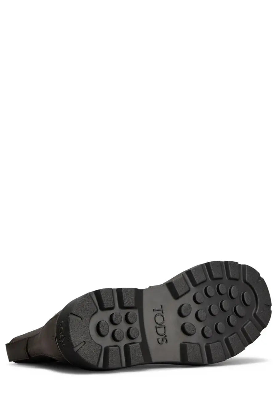 Black rubber sole with textured tread and tods brand embossed on tods men’s stivale chelsea brown boot