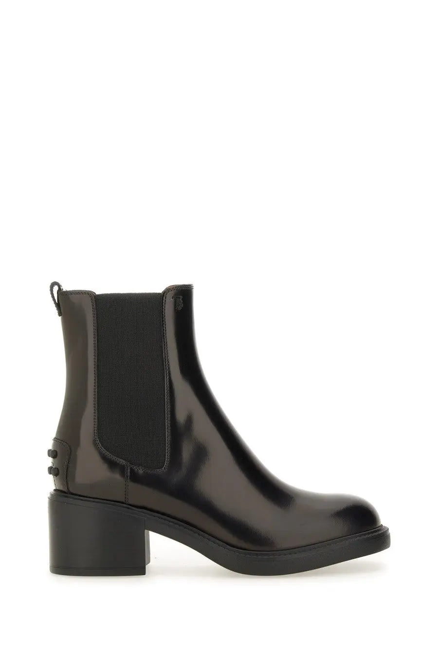 Tod’s women’s black leather chelsea boot with chunky block heel and elastic side panels in patent leather