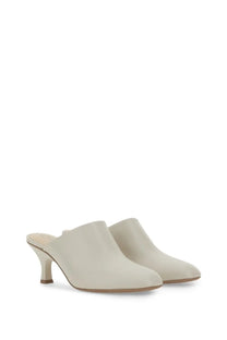 Tod’s women’s leather sandal white with cream-colored leather mules featuring a sleek minimalist design and low heel