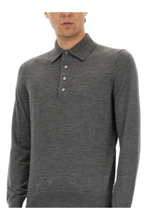 Tom Ford men’s grey long-sleeved polo shirt made of fine merino virgin wool with classic collar and silver buttons