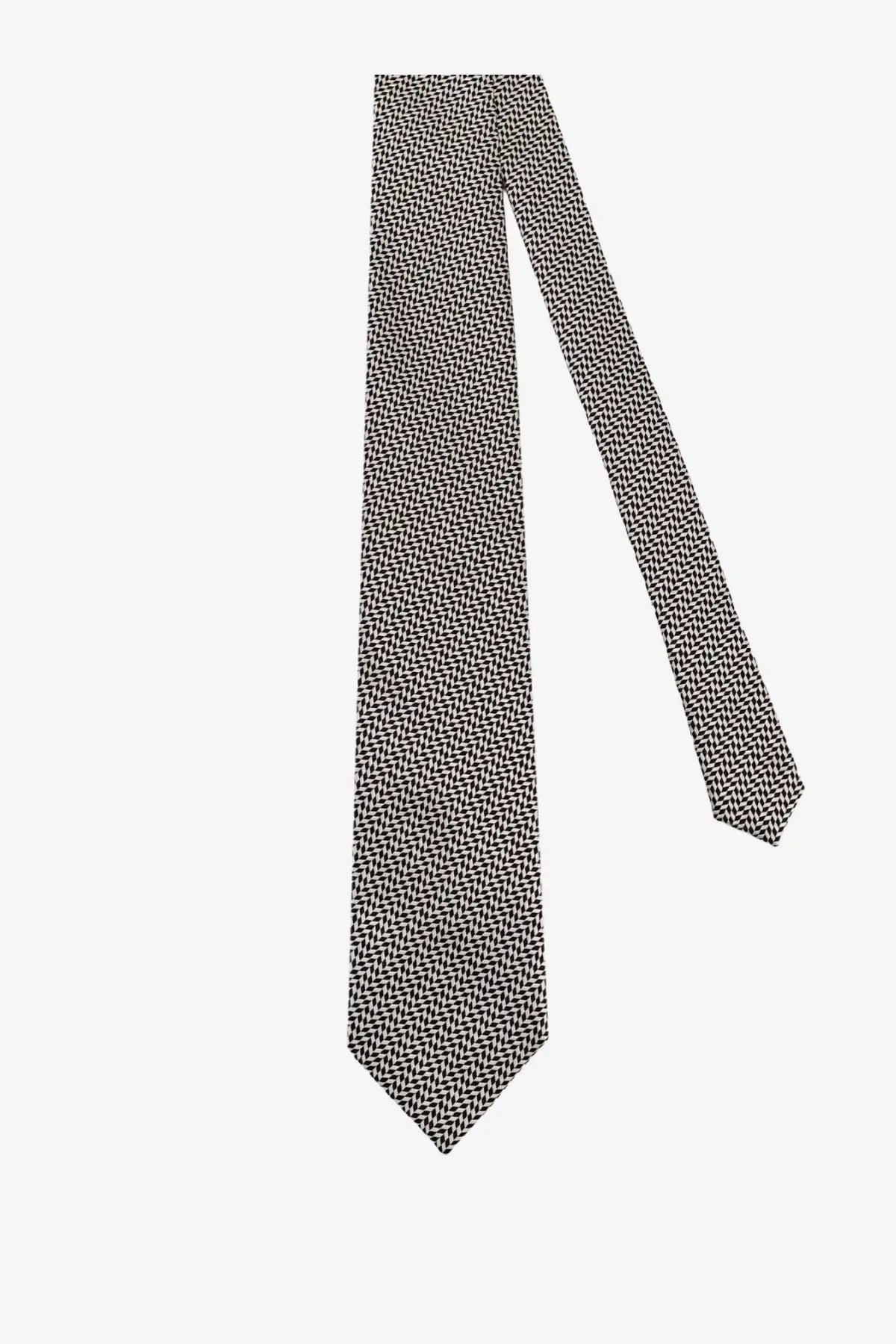 Tom ford men’s silk tie in black and white with a sleek herringbone pattern