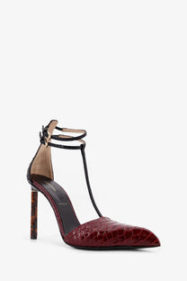 Tom ford women’s python effect leather pump in burgundy crocodile embossing with tortoiseshell heel and black ankle strap