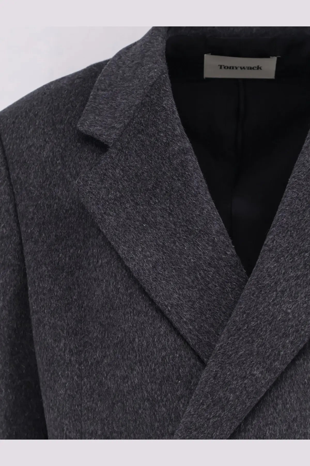 Tonywack men’s tailored dark gray wool and cashmere blazer with classic notched lapel and black inner lining