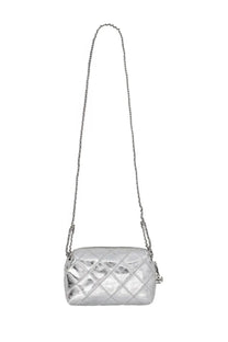 Tory Burch women’s Fleming silver quilted chain shoulder bag with metallic finish and diamond-stitched pattern