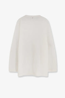 Cream-colored long-sleeved toteme women’s sweater in mohair and wool blend with relaxed fit and rounded neckline