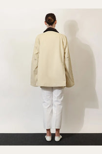 Toteme women’s beige organic cotton summer country jacket with contrasting black collar and trench coat style