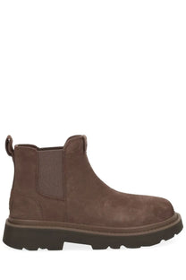 Ugg men’s chelsea lug boot in brown suede with elastic side panels and chunky rubber sole