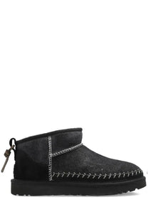 Ugg women’s boot classic ultra mini biarritz black with suede upper and contrasting white stitching along the seam