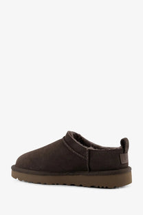 Ugg women’s classic micro suede brown slip-on sandal with plush lining and sturdy rubber sole