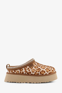 Ugg women’s pony skin tazz leopard print slip-on mule sandal with tan platform sole and braided trim