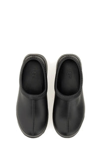 Ugg women’s sabot tasman black slip-on clogs with smooth leather upper and stitched detailing