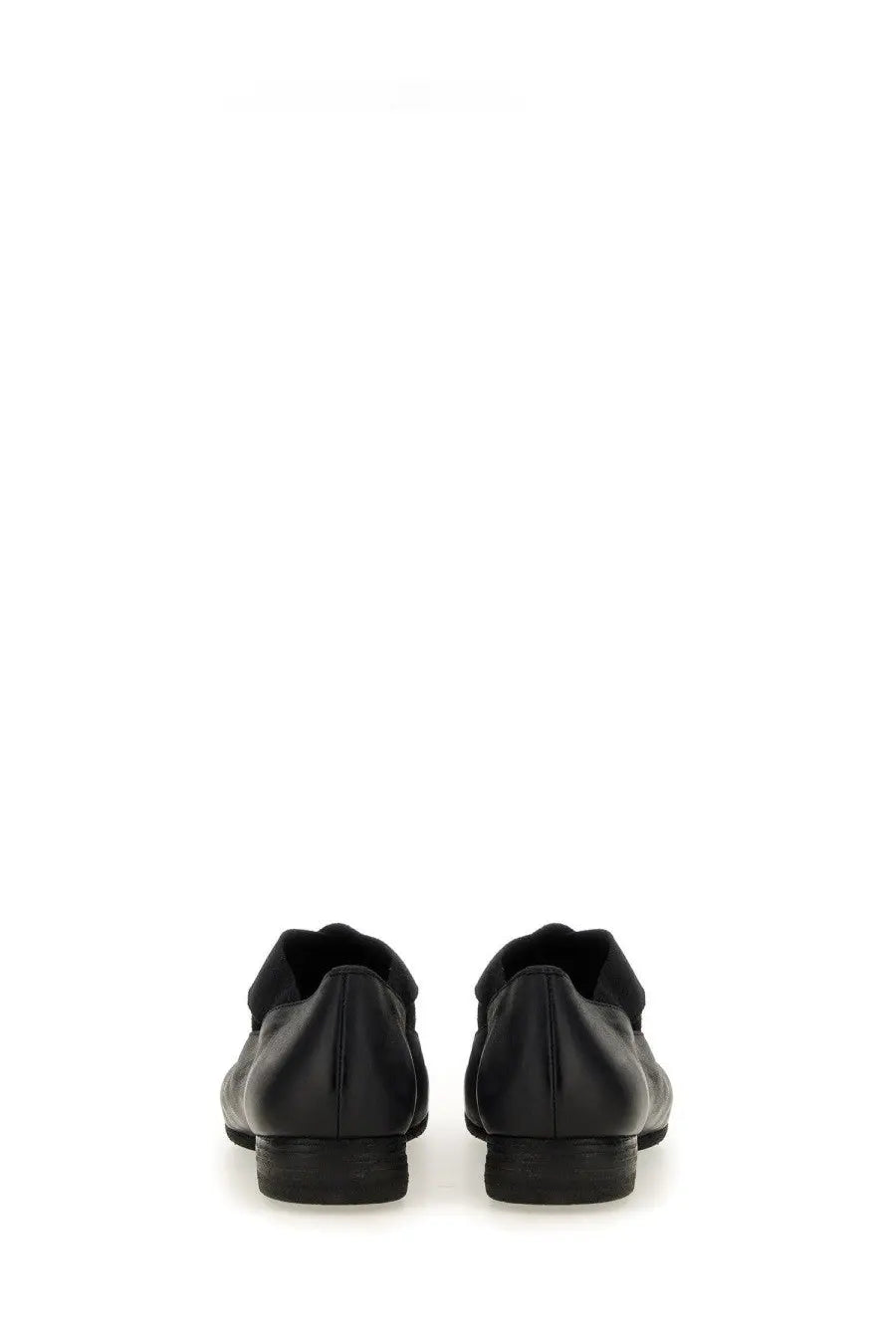 Uma Wang women’s black leather ballerina slip-on shoes with a sleek minimalist design