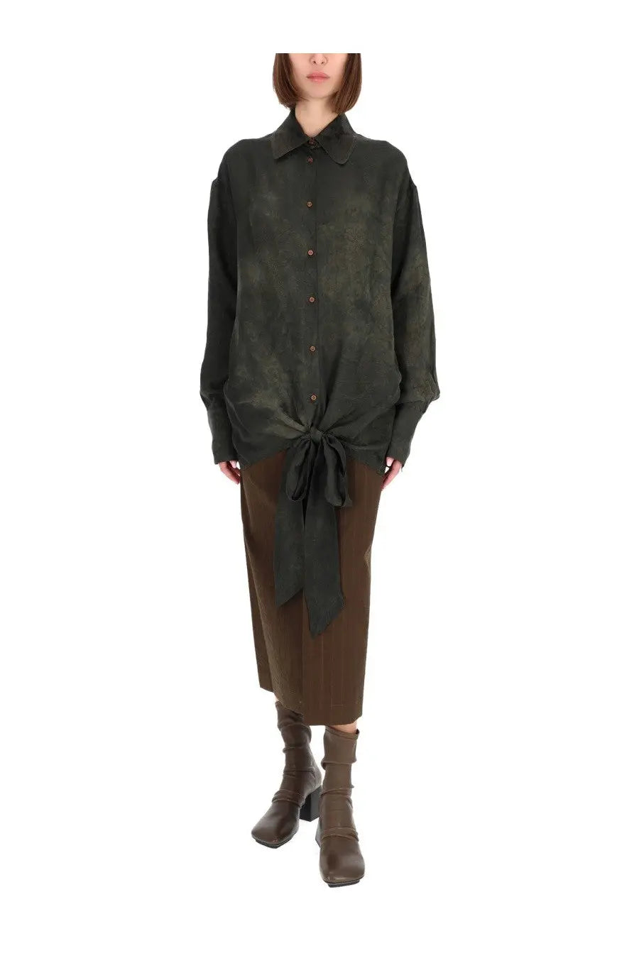 Uma Wang women’s tubby shirt green is a dark green long-sleeved button-up shirt with a tie-front detail