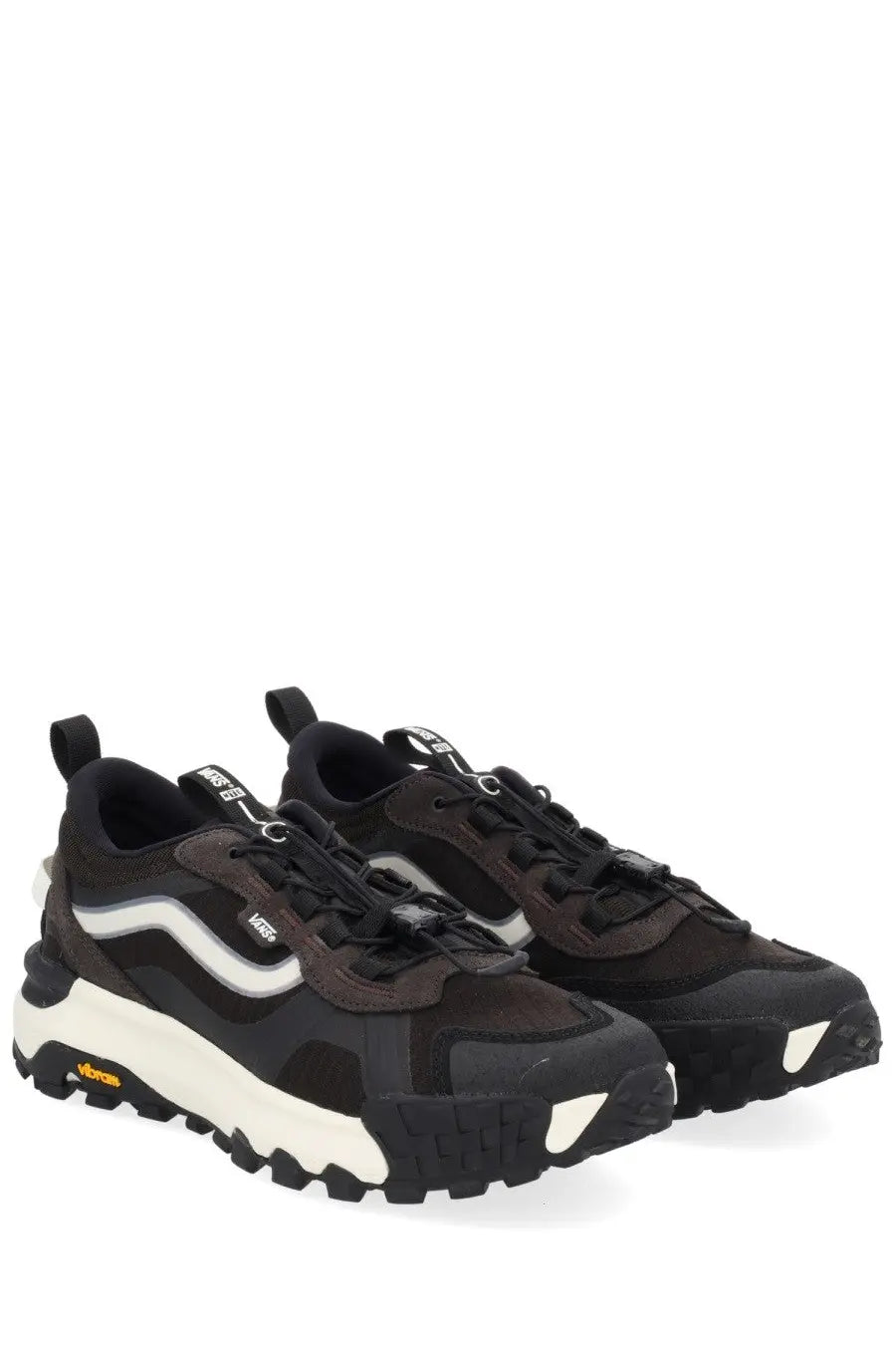 Black and white vans men’s crosspath xc sneaker with rugged outsole and textured upper for trail running use