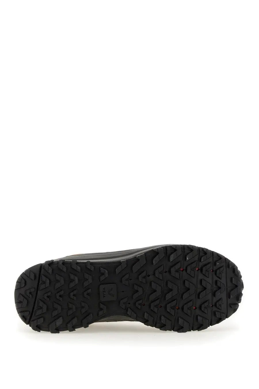 Back view of veja men’s fitz roy trek shell sneaker black showing black rubber sole with deep aggressive tread and logo