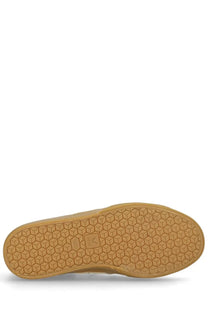 Tan rubber sole with hexagonal tread and small logo near the heel of veja unisex sneaker campo grey back side