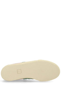 Cream-colored rubber sole with small square logo imprint on veja unisex sneaker volley blue back side