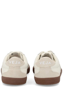 Veja unisex sneaker volley white in cream-colored suede and canvas with brown rubber soles