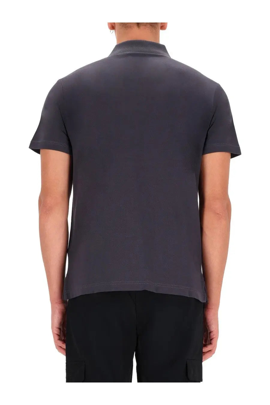 Versace Jeans Couture men’s dark gray short-sleeved polo shirt with classic collar and neatly stitched hem