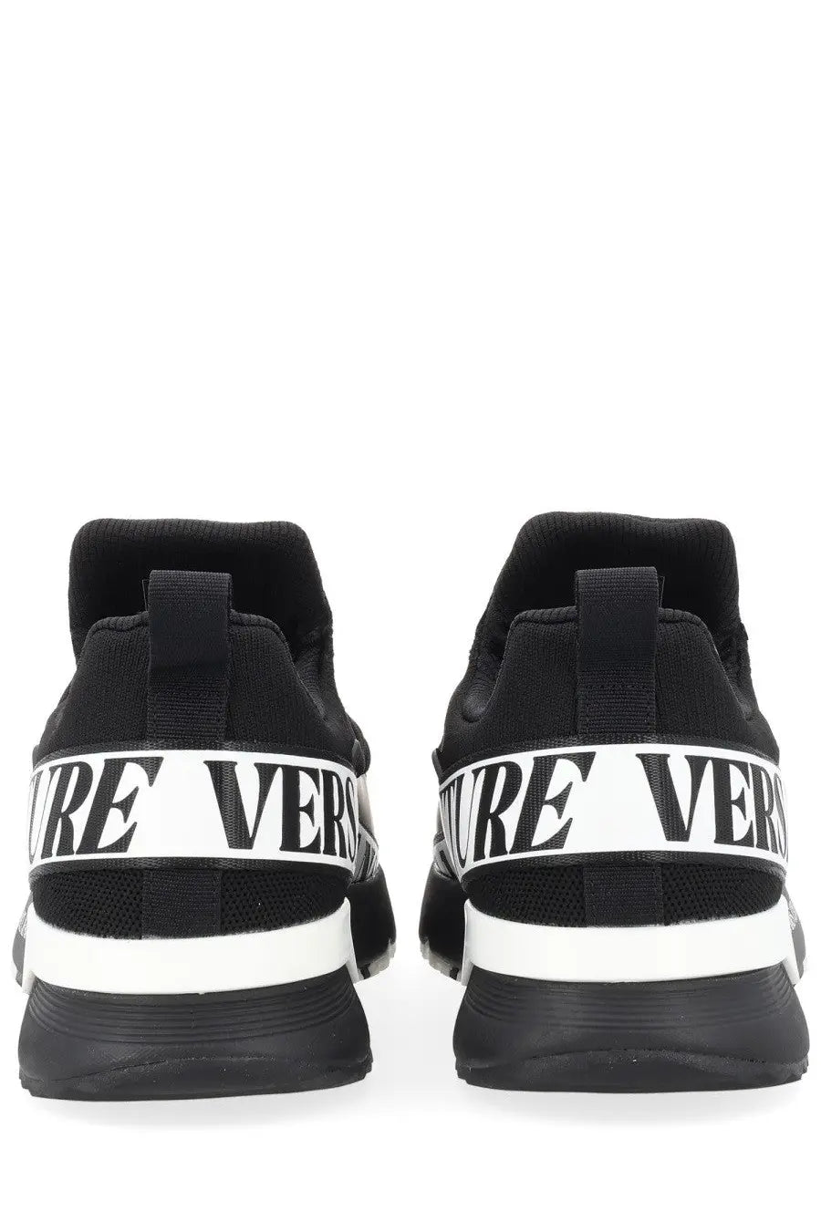 Versace jeans couture men’s sneaker con black featuring bold white branding with a sleek modern design