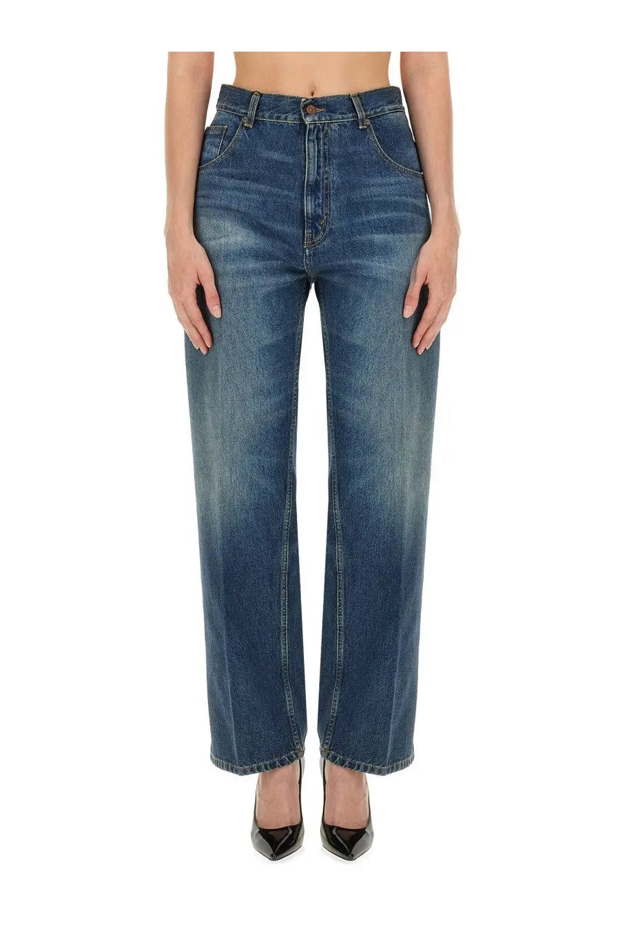 Victoria Beckham women’s boyfriend jeans in blue high-waisted faded denim with a straight-leg cut