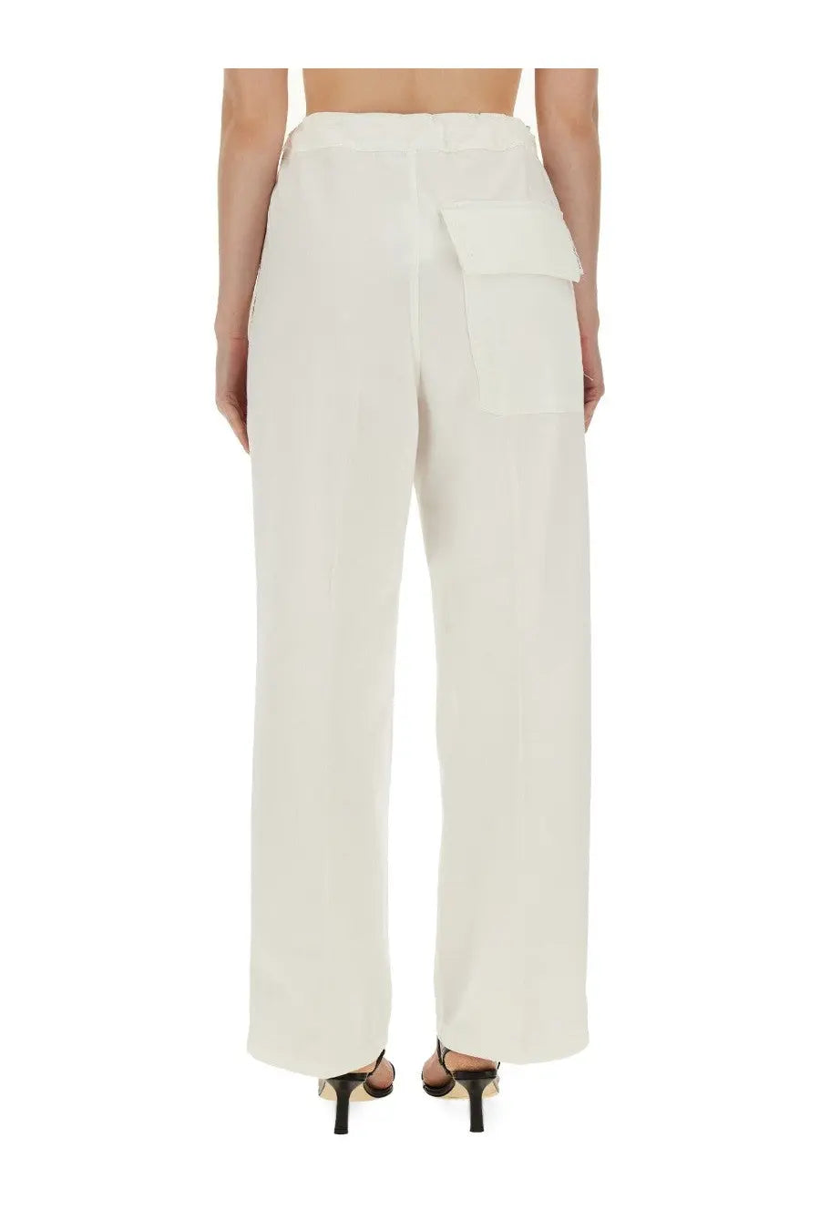 Victoria Beckham women’s wide leg cream trousers in high waist with single patch pocket on back side