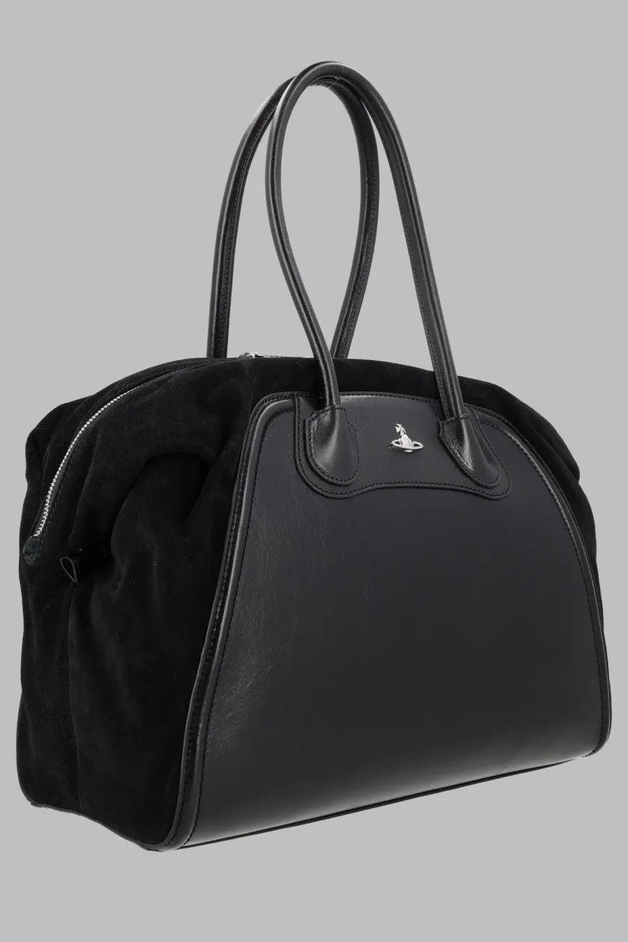 Vivienne Westwood women’s borsa Shirley holdall black satchel with sleek leather exterior and plush suede lining