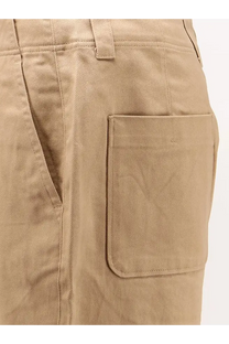 Woodbird men’s denim trousers beige in khaki color with sturdy textured fabric and classic patch pocket design