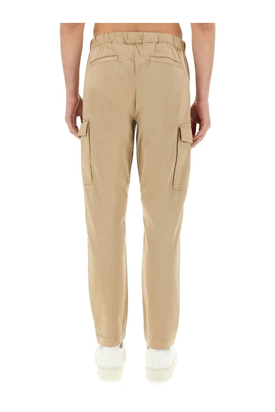 Beige woolrich men’s cargo pants with elastic waistband and flap pockets for comfortable casual wear