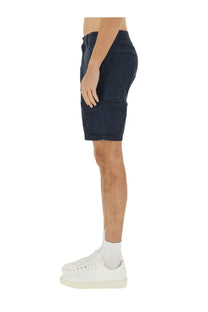 Woolrich men’s cargo shorts blue in dark navy with multiple pockets and a relaxed fit made from durable fabric