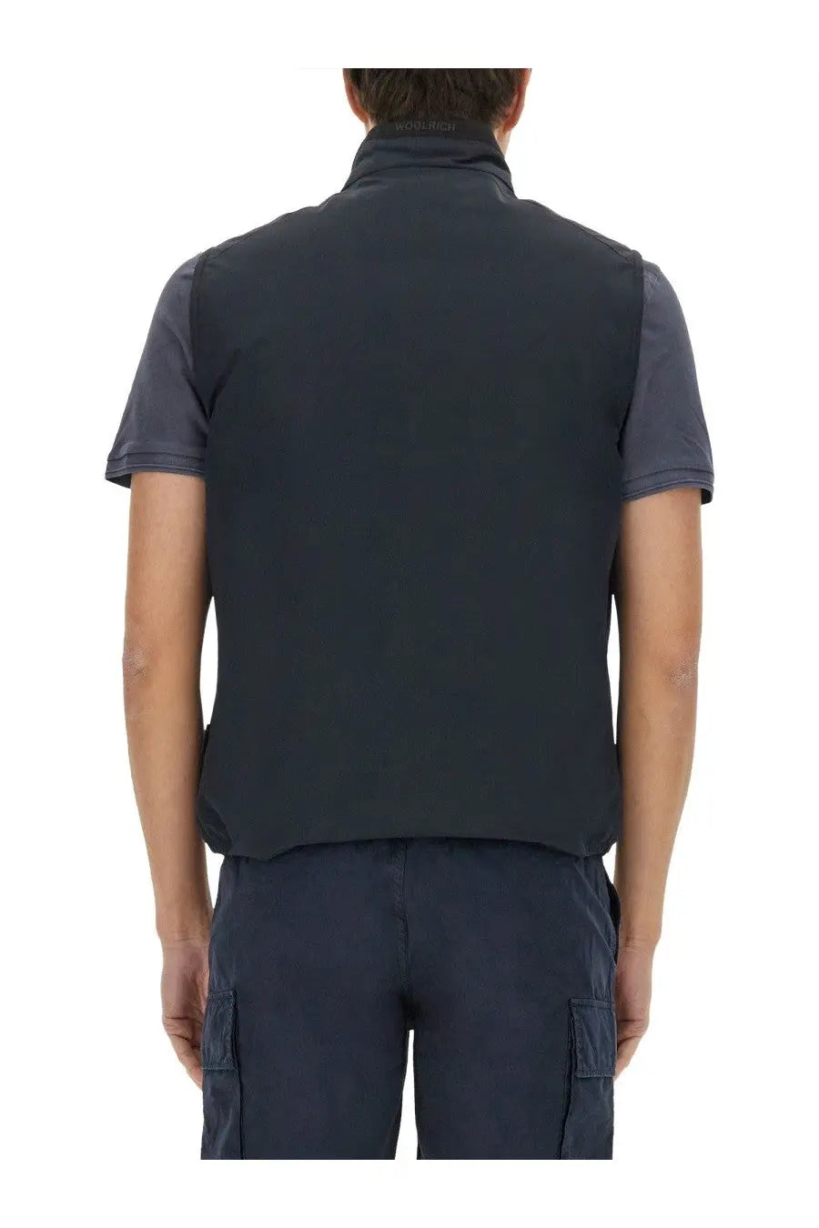 Woolrich men’s gilet impermeabile blue dark navy sleeveless vest with high collar and subtle stitching details
