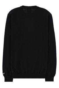 Black Woolrich men’s maglia in cotone crewneck sweatshirt with subtle left sleeve logo embroidered on cotton fabric