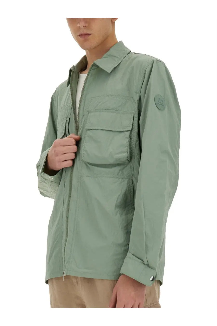 Woolrich men’s nylon shirt green light green lightweight utility jacket with front zipper and multiple pockets