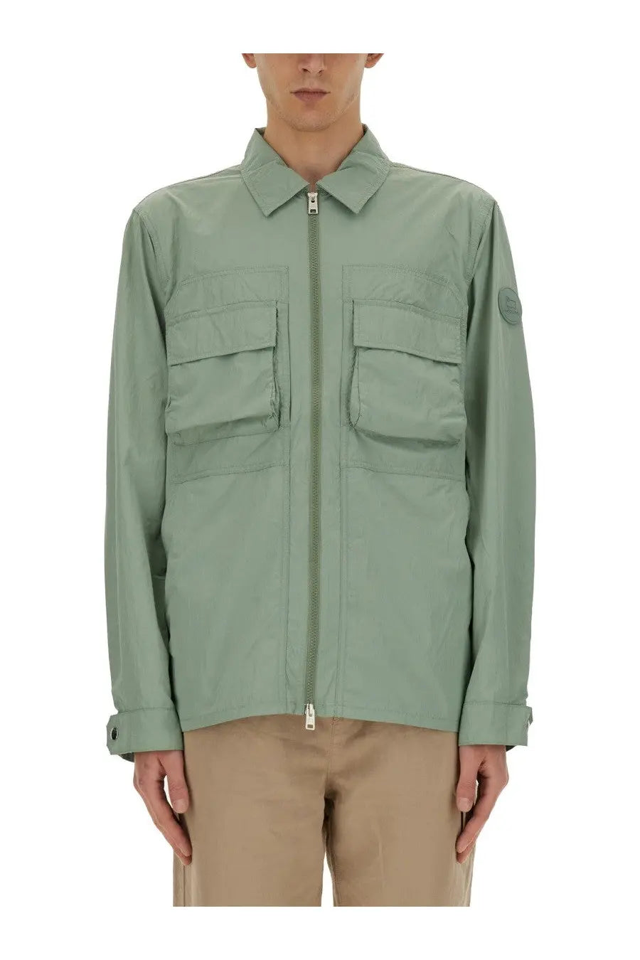 Woolrich men’s nylon shirt green light green long-sleeved utility jacket with two front flap pockets and central zipper