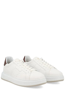 Woolrich men’s sneaker Arrow white with white leather, chunky sole, and brown leather heel tabs visible from the back