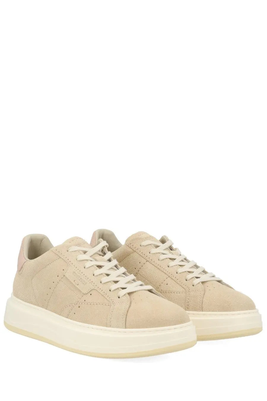 Woolrich women’s sneaker in pelle beige with beige suede low-top design white laces and thick off-white rubber sole